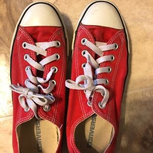 Red converse